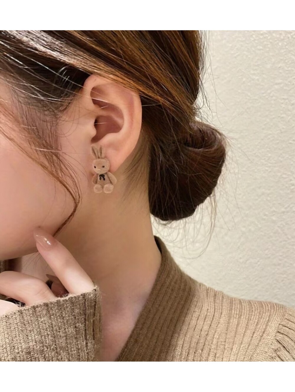 Bunny Rabbit Stud Earrings - Picture 8 of 8